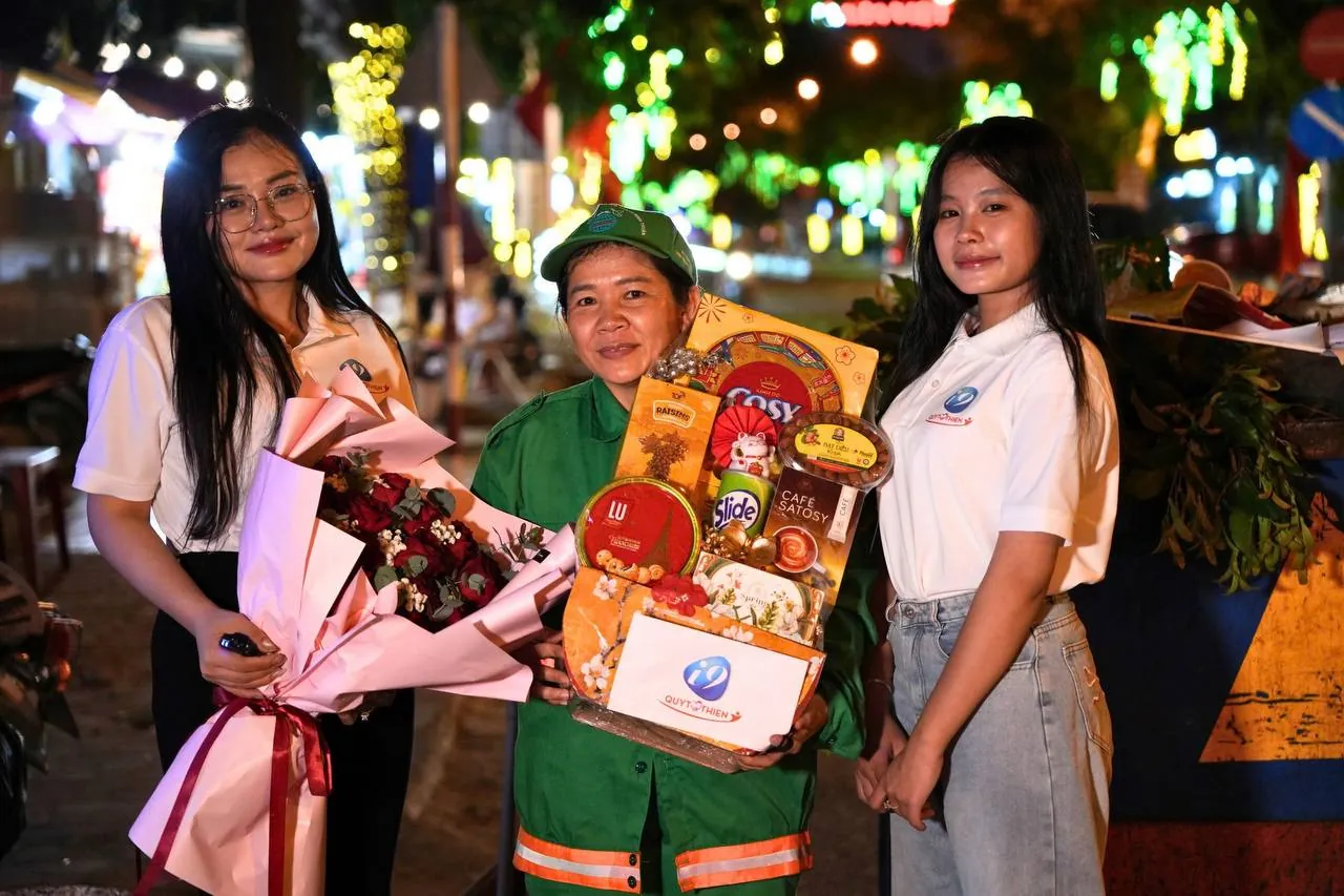 Hình ảnh đội ngũ biên tập tin tức 3win nổ hủ